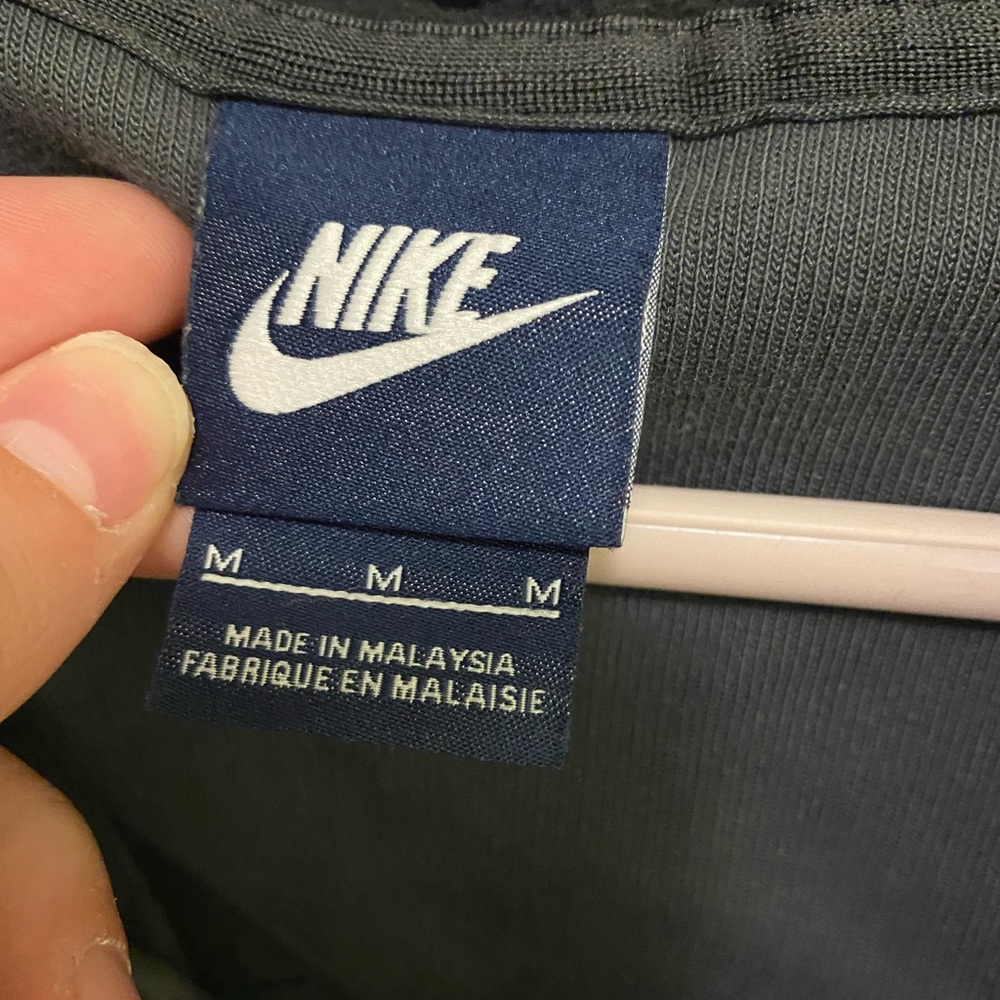 nike jacket - Picture 2 of 3